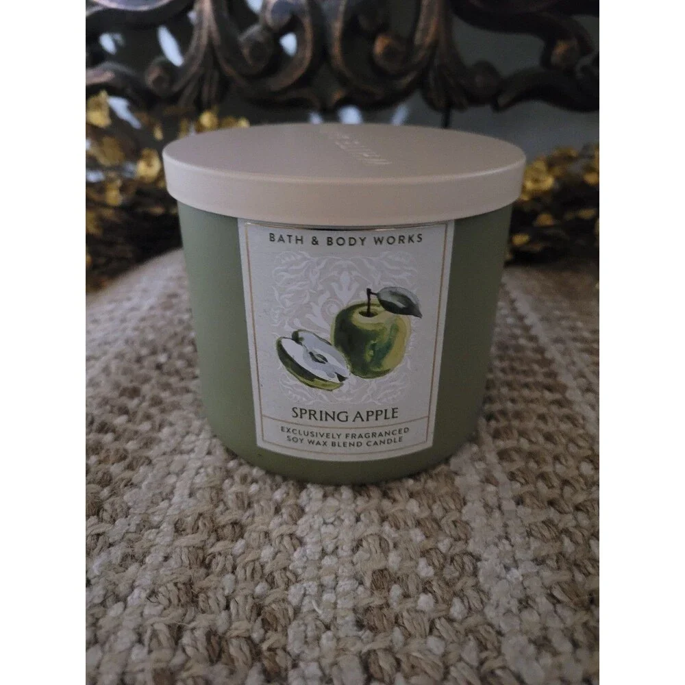 Spring Apple - Bath and Body Works 3-wick Candle